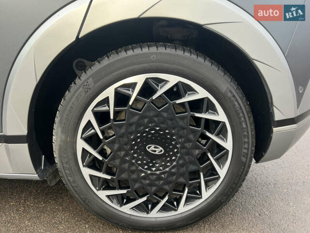 Сірий Хендай Ioniq 5, об'ємом двигуна 0 л та пробігом 128 тис. км за 25700 $, фото 79 на Automoto.ua