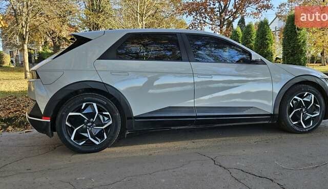 Серый Хендай Ioniq 5, объемом двигателя 0 л и пробегом 32 тыс. км за 24500 $, фото 13 на Automoto.ua