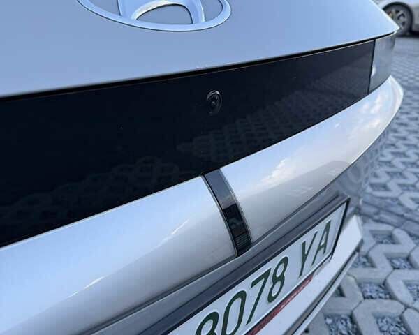 Серый Хендай Ioniq 5, объемом двигателя 0 л и пробегом 27 тыс. км за 30500 $, фото 40 на Automoto.ua