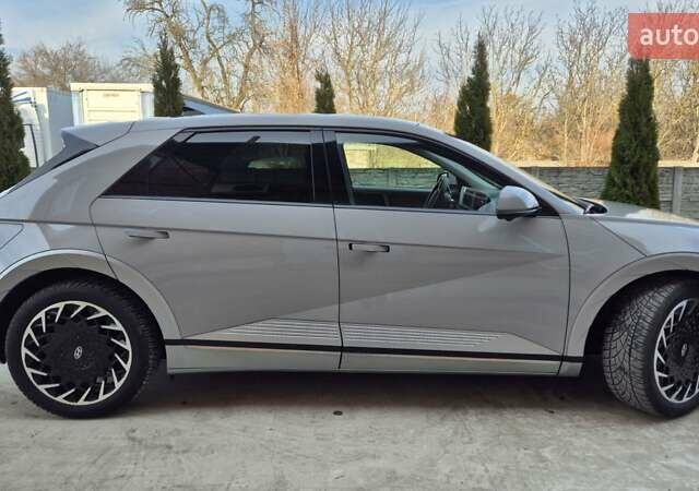 Серый Хендай Ioniq 5, объемом двигателя 0 л и пробегом 13 тыс. км за 31000 $, фото 7 на Automoto.ua