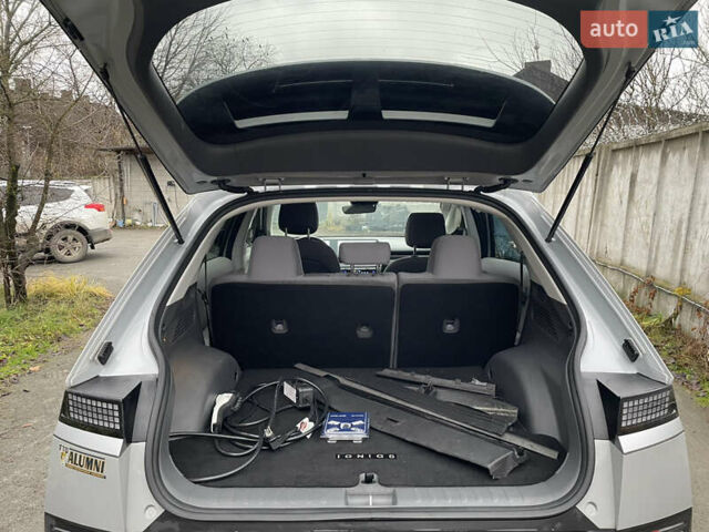 Серый Хендай Ioniq 5, объемом двигателя 0 л и пробегом 30 тыс. км за 17999 $, фото 26 на Automoto.ua