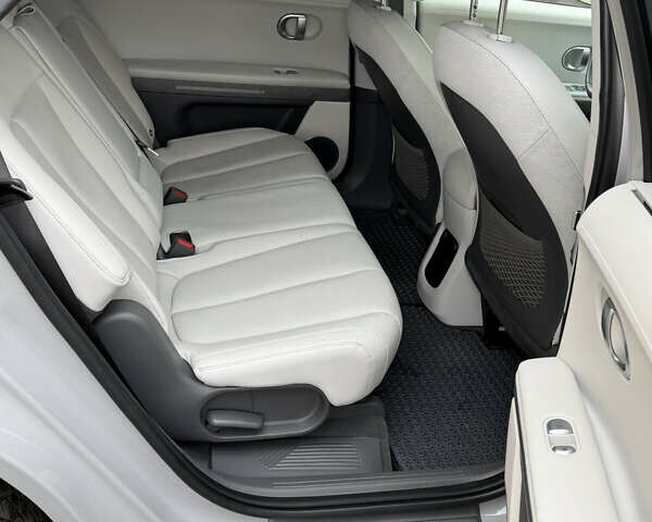 Сірий Хендай Ioniq 5, об'ємом двигуна 0 л та пробігом 47 тис. км за 32500 $, фото 18 на Automoto.ua