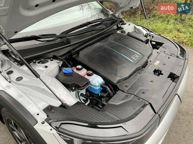 Серый Хендай Ioniq 5, объемом двигателя 0 л и пробегом 30 тыс. км за 17999 $, фото 25 на Automoto.ua