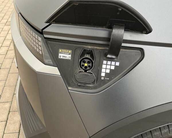 Серый Хендай Ioniq 5, объемом двигателя 0 л и пробегом 34 тыс. км за 27300 $, фото 18 на Automoto.ua