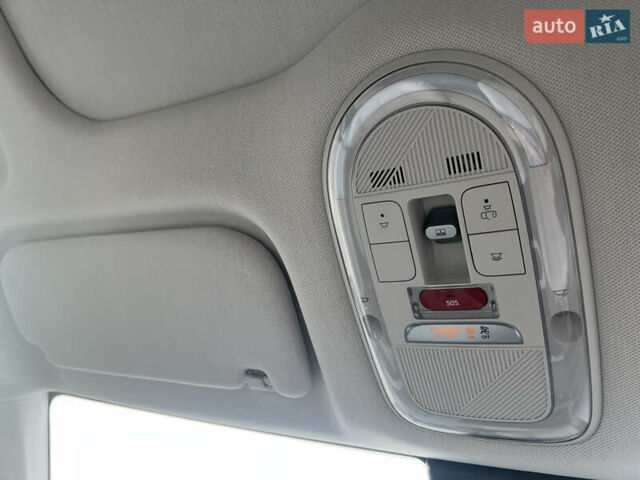 Сірий Хендай Ioniq 5, об'ємом двигуна 0 л та пробігом 128 тис. км за 25700 $, фото 56 на Automoto.ua