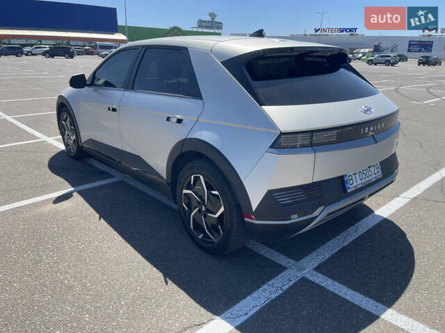 Серый Хендай Ioniq 5, объемом двигателя 0 л и пробегом 25 тыс. км за 25500 $, фото 6 на Automoto.ua
