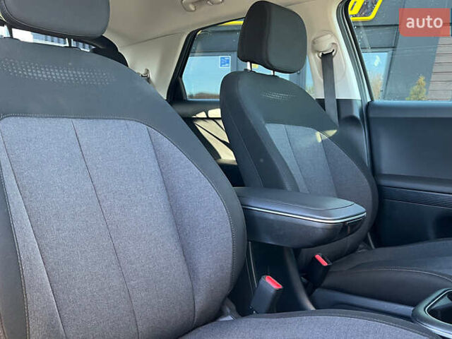 Серый Хендай Ioniq 5, объемом двигателя 0 л и пробегом 13 тыс. км за 27300 $, фото 19 на Automoto.ua