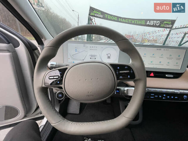 Сірий Хендай Ioniq 5, об'ємом двигуна 0 л та пробігом 7 тис. км за 32500 $, фото 30 на Automoto.ua