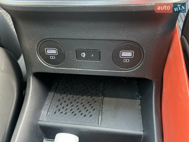 Серый Хендай Ioniq 5, объемом двигателя 0 л и пробегом 29 тыс. км за 27500 $, фото 17 на Automoto.ua