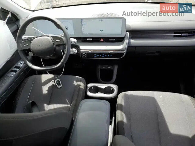 Серый Хендай Ioniq 5, объемом двигателя 0 л и пробегом 11 тыс. км за 18900 $, фото 5 на Automoto.ua