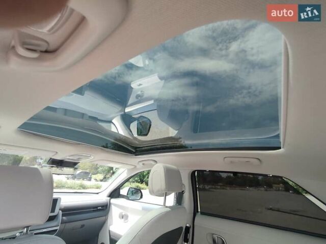 Серый Хендай Ioniq 5, объемом двигателя 0 л и пробегом 14 тыс. км за 36300 $, фото 10 на Automoto.ua