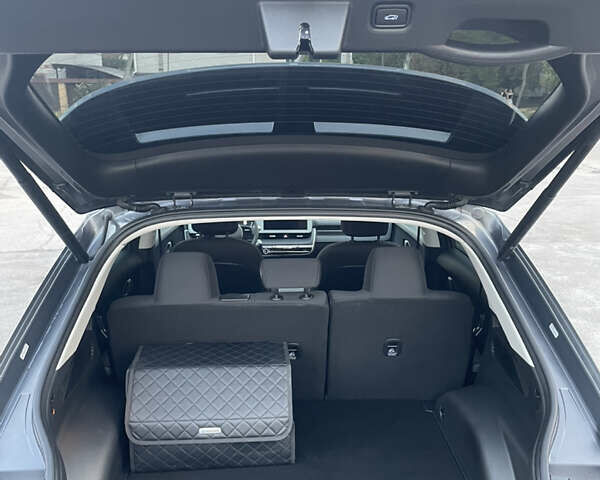 Серый Хендай Ioniq 5, объемом двигателя 0 л и пробегом 7 тыс. км за 30999 $, фото 55 на Automoto.ua