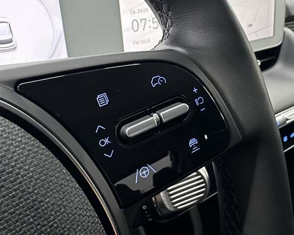 Серый Хендай Ioniq 5, объемом двигателя 0 л и пробегом 8 тыс. км за 27500 $, фото 12 на Automoto.ua