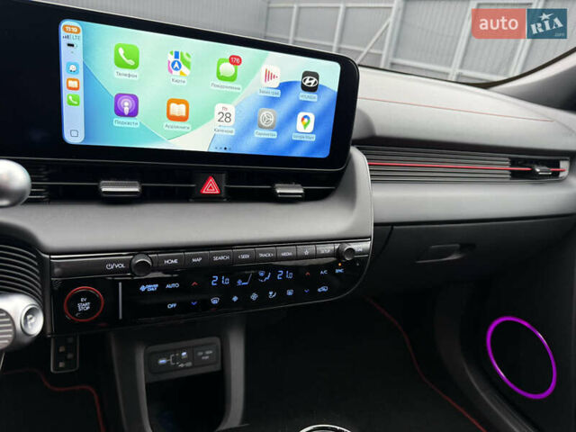 Сірий Хендай Ioniq 5, об'ємом двигуна 0 л та пробігом 3 тис. км за 39500 $, фото 25 на Automoto.ua