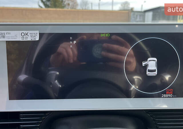 Серый Хендай Ioniq 5, объемом двигателя 0 л и пробегом 29 тыс. км за 27500 $, фото 5 на Automoto.ua