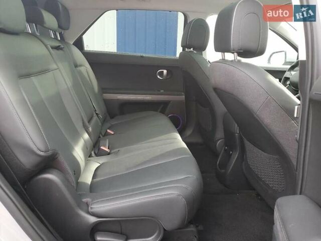 Серый Хендай Ioniq 5, объемом двигателя 0 л и пробегом 25 тыс. км за 10200 $, фото 9 на Automoto.ua