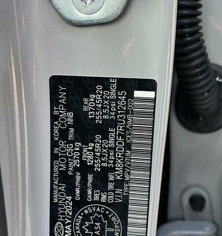 Серый Хендай Ioniq 5, объемом двигателя 0 л и пробегом 29 тыс. км за 27500 $, фото 12 на Automoto.ua