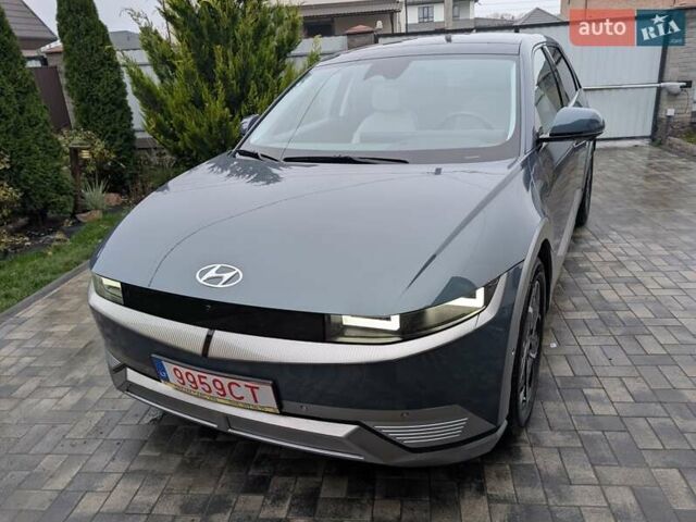 Серый Хендай Ioniq 5, объемом двигателя 0 л и пробегом 12 тыс. км за 29999 $, фото 4 на Automoto.ua
