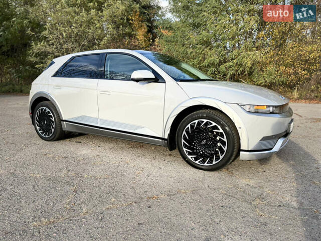 Серый Хендай Ioniq 5, объемом двигателя 0 л и пробегом 29 тыс. км за 27500 $, фото 29 на Automoto.ua