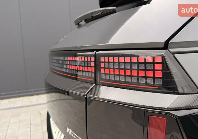 Серый Хендай Ioniq 5, объемом двигателя 0 л и пробегом 2 тыс. км за 40500 $, фото 9 на Automoto.ua