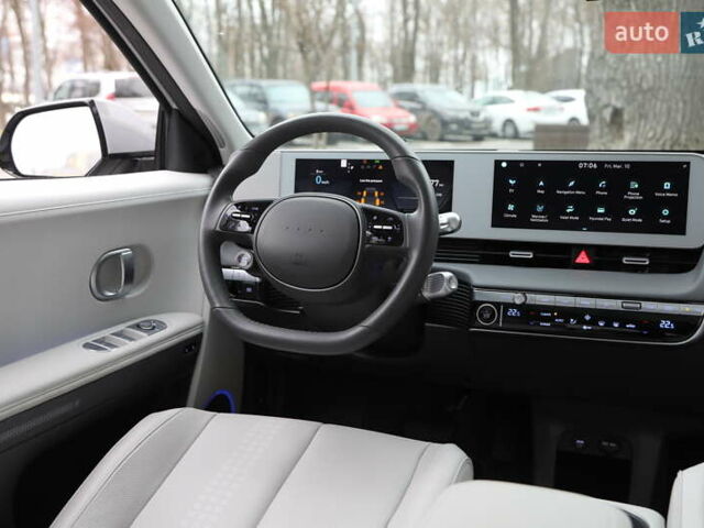 Сірий Хендай Ioniq 5, об'ємом двигуна 0 л та пробігом 14 тис. км за 33800 $, фото 11 на Automoto.ua