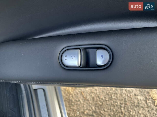 Серый Хендай Ioniq 5, объемом двигателя 0 л и пробегом 29 тыс. км за 27500 $, фото 22 на Automoto.ua