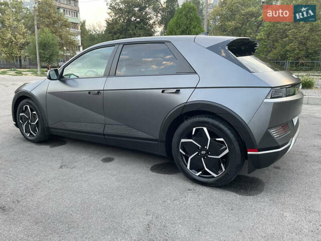 Серый Хендай Ioniq 5, объемом двигателя 0 л и пробегом 7 тыс. км за 30999 $, фото 36 на Automoto.ua