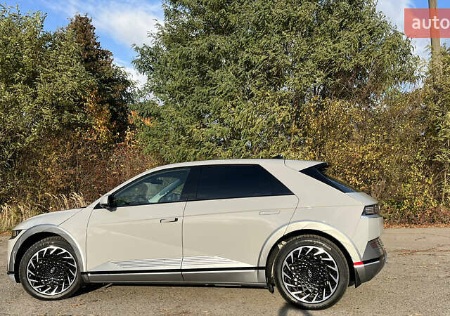 Серый Хендай Ioniq 5, объемом двигателя 0 л и пробегом 29 тыс. км за 27500 $, фото 43 на Automoto.ua