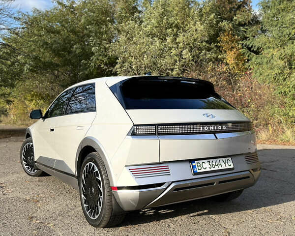 Серый Хендай Ioniq 5, объемом двигателя 0 л и пробегом 29 тыс. км за 27500 $, фото 41 на Automoto.ua