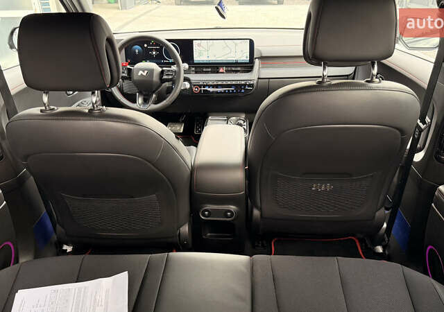 Серый Хендай Ioniq 5, объемом двигателя 0 л и пробегом 2 тыс. км за 40500 $, фото 30 на Automoto.ua