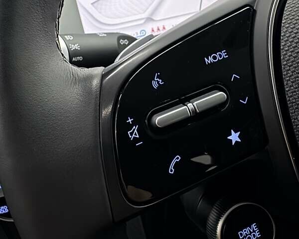 Серый Хендай Ioniq 5, объемом двигателя 0 л и пробегом 8 тыс. км за 27500 $, фото 5 на Automoto.ua