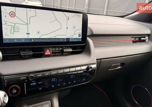 Серый Хендай Ioniq 5, объемом двигателя 0 л и пробегом 2 тыс. км за 40500 $, фото 34 на Automoto.ua