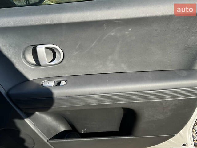 Серый Хендай Ioniq 5, объемом двигателя 0 л и пробегом 13 тыс. км за 27300 $, фото 22 на Automoto.ua