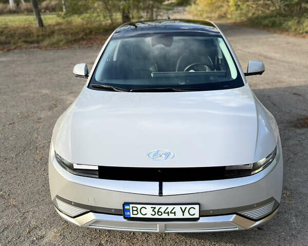 Серый Хендай Ioniq 5, объемом двигателя 0 л и пробегом 29 тыс. км за 27500 $, фото 30 на Automoto.ua