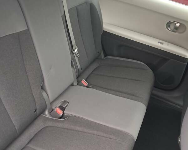 Серый Хендай Ioniq 5, объемом двигателя 0 л и пробегом 14 тыс. км за 24600 $, фото 23 на Automoto.ua