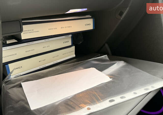 Серый Хендай Ioniq 5, объемом двигателя 0 л и пробегом 2 тыс. км за 40500 $, фото 28 на Automoto.ua