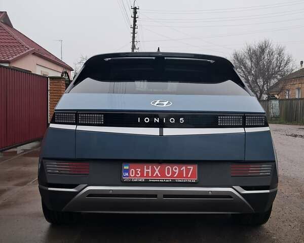 Серый Хендай Ioniq 5, объемом двигателя 0 л и пробегом 14 тыс. км за 24600 $, фото 6 на Automoto.ua