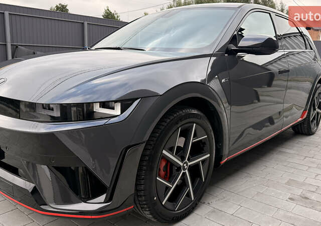 Серый Хендай Ioniq 5, объемом двигателя 0 л и пробегом 2 тыс. км за 40500 $, фото 17 на Automoto.ua