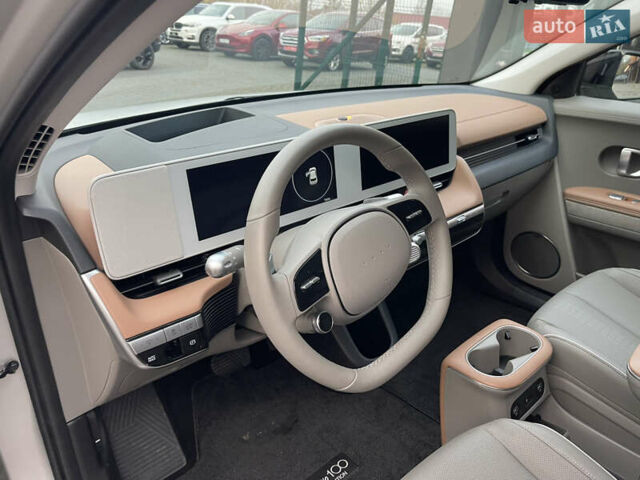 Сірий Хендай Ioniq 5, об'ємом двигуна 0 л та пробігом 7 тис. км за 32500 $, фото 28 на Automoto.ua