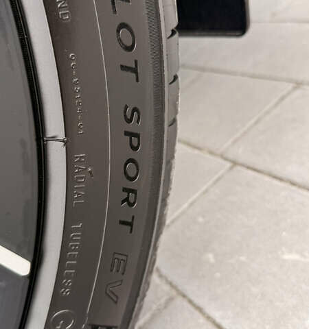 Серый Хендай Ioniq 5, объемом двигателя 0 л и пробегом 2 тыс. км за 40500 $, фото 42 на Automoto.ua