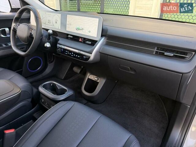 Серый Хендай Ioniq 5, объемом двигателя 0 л и пробегом 10 тыс. км за 30700 $, фото 12 на Automoto.ua