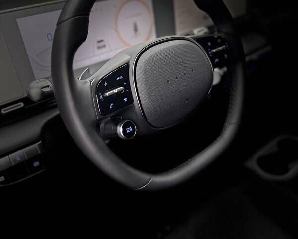 Серый Хендай Ioniq 5, объемом двигателя 0 л и пробегом 8 тыс. км за 27500 $, фото 29 на Automoto.ua