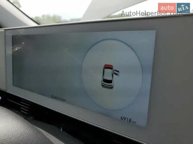 Серый Хендай Ioniq 5, объемом двигателя 0 л и пробегом 11 тыс. км за 18900 $, фото 4 на Automoto.ua