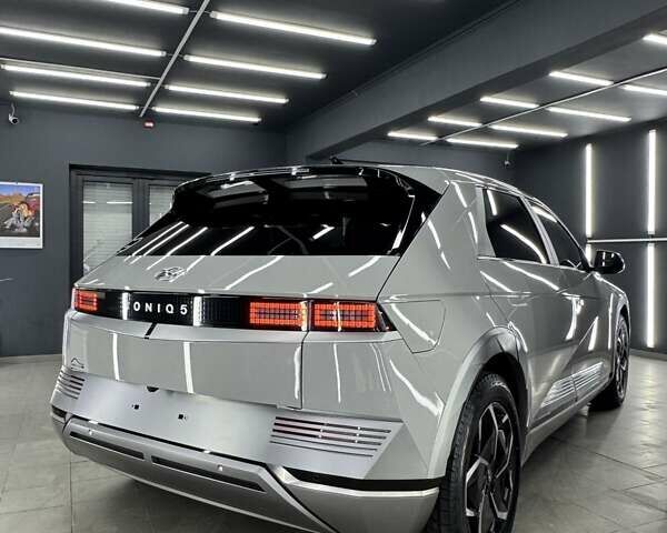 Серый Хендай Ioniq 5, объемом двигателя 0 л и пробегом 8 тыс. км за 27500 $, фото 47 на Automoto.ua