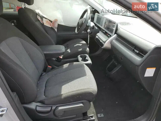 Серый Хендай Ioniq 5, объемом двигателя 0 л и пробегом 11 тыс. км за 18900 $, фото 6 на Automoto.ua