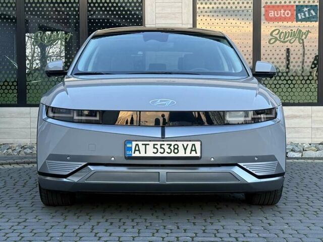 Серый Хендай Ioniq 5, объемом двигателя 0 л и пробегом 10 тыс. км за 30700 $, фото 1 на Automoto.ua