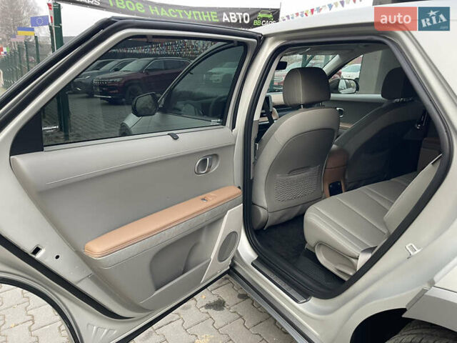 Сірий Хендай Ioniq 5, об'ємом двигуна 0 л та пробігом 7 тис. км за 32500 $, фото 16 на Automoto.ua