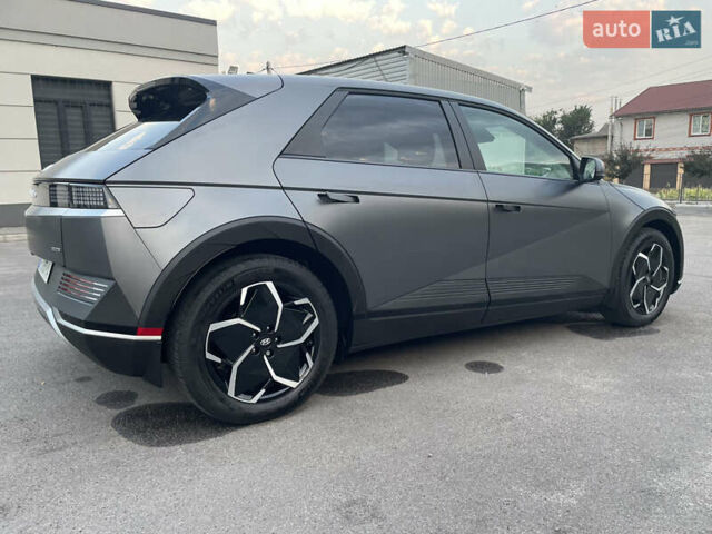 Серый Хендай Ioniq 5, объемом двигателя 0 л и пробегом 7 тыс. км за 30999 $, фото 19 на Automoto.ua