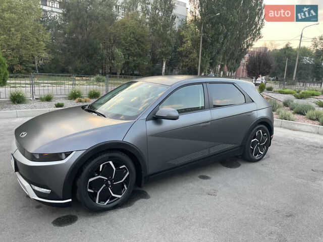 Серый Хендай Ioniq 5, объемом двигателя 0 л и пробегом 7 тыс. км за 30999 $, фото 40 на Automoto.ua