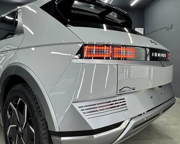 Серый Хендай Ioniq 5, объемом двигателя 0 л и пробегом 8 тыс. км за 27500 $, фото 26 на Automoto.ua